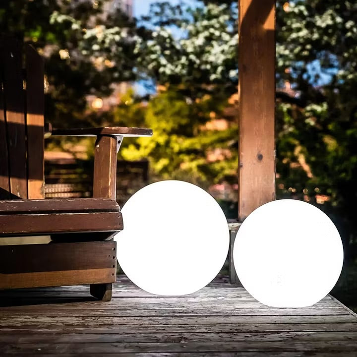 EONE GlowSphere – Luxury Outdoor LED Light