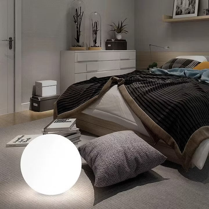 EONE GlowSphere – Luxury Outdoor LED Light