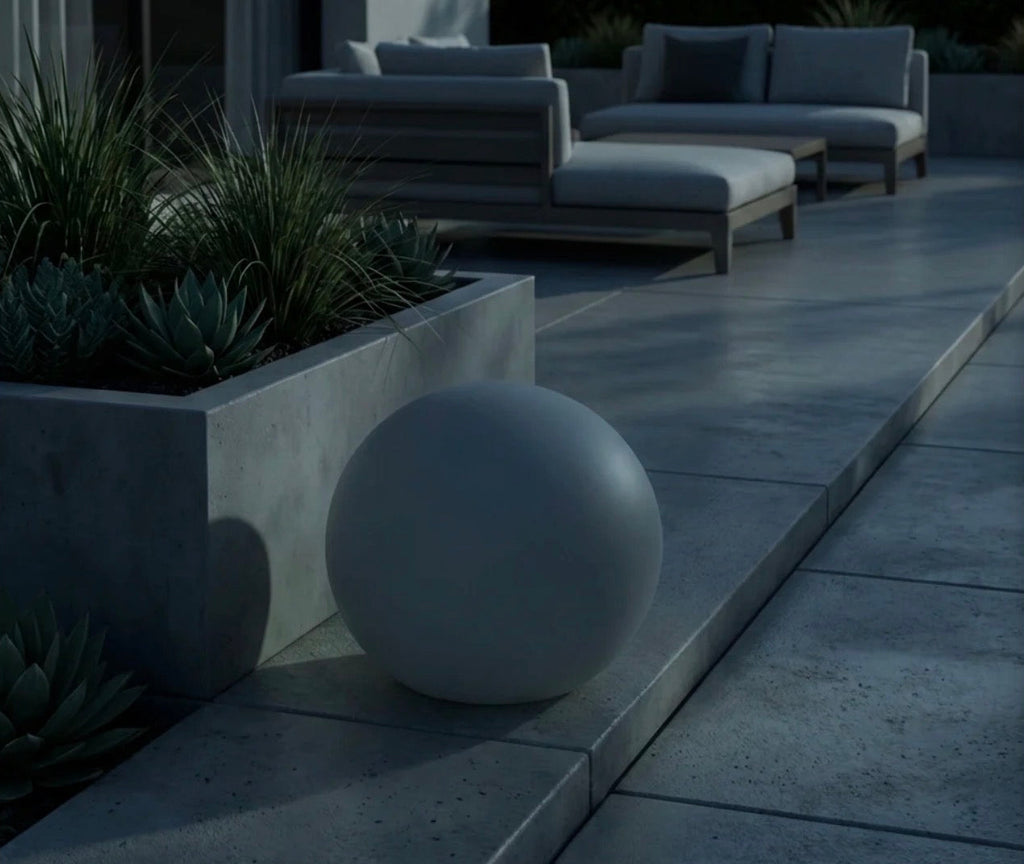 EONE GlowSphere – Luxury Outdoor LED Light